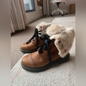 NWT Dr. Martens Aimilita faux fur lined leather high boots in Tan Grizzly size 9